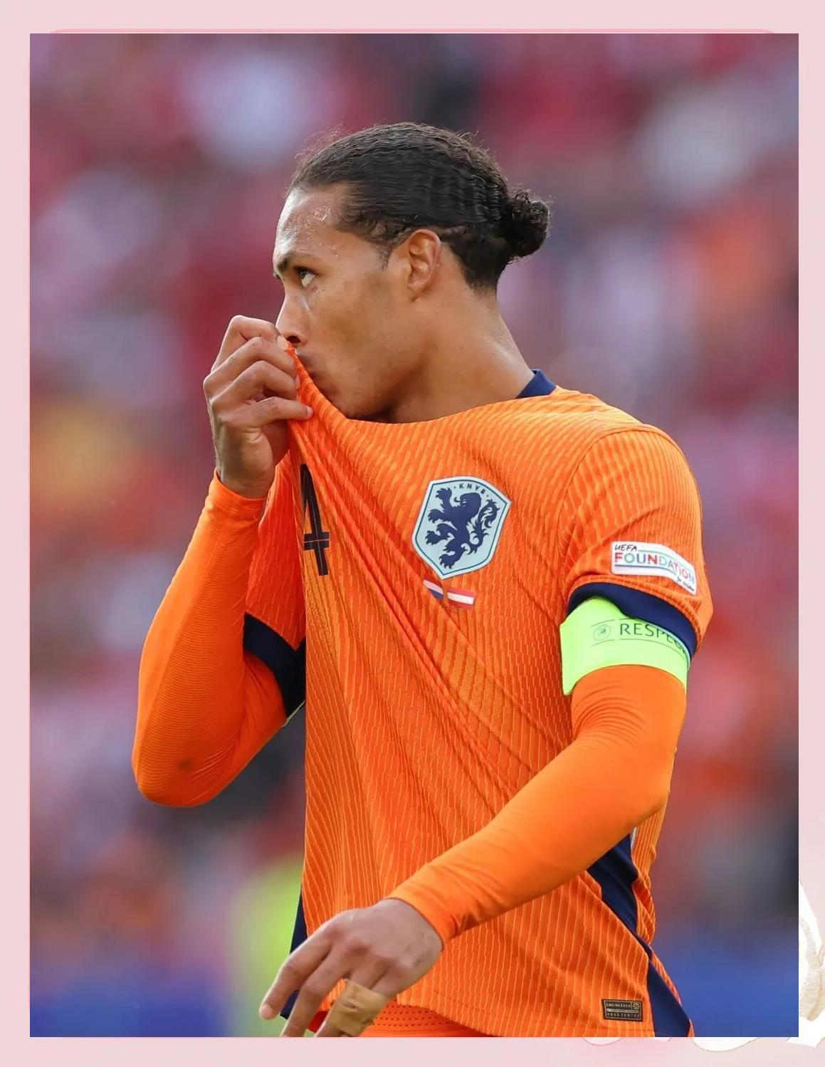 关于法国男篮在世界杯资格赛中取得关键胜利，晋级下一轮的信息