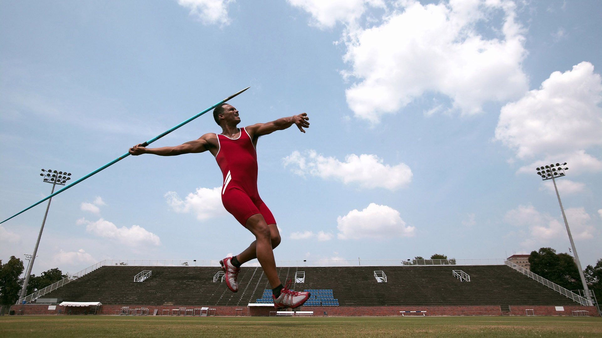 京多安一锤定音，乌克兰逆境绽放挺进决赛圈