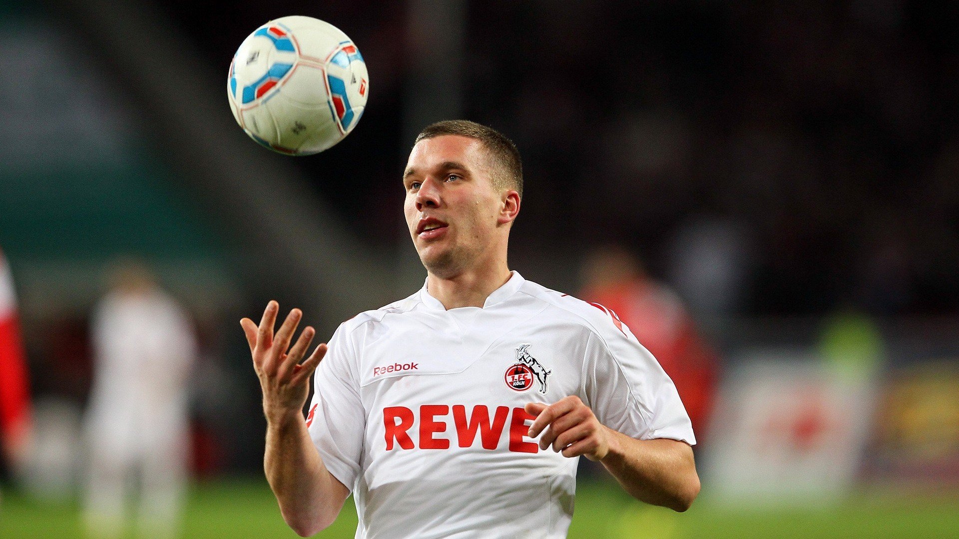 南美风暴席卷法兰西，京多安统治全场，智利正面击溃卫冕冠军