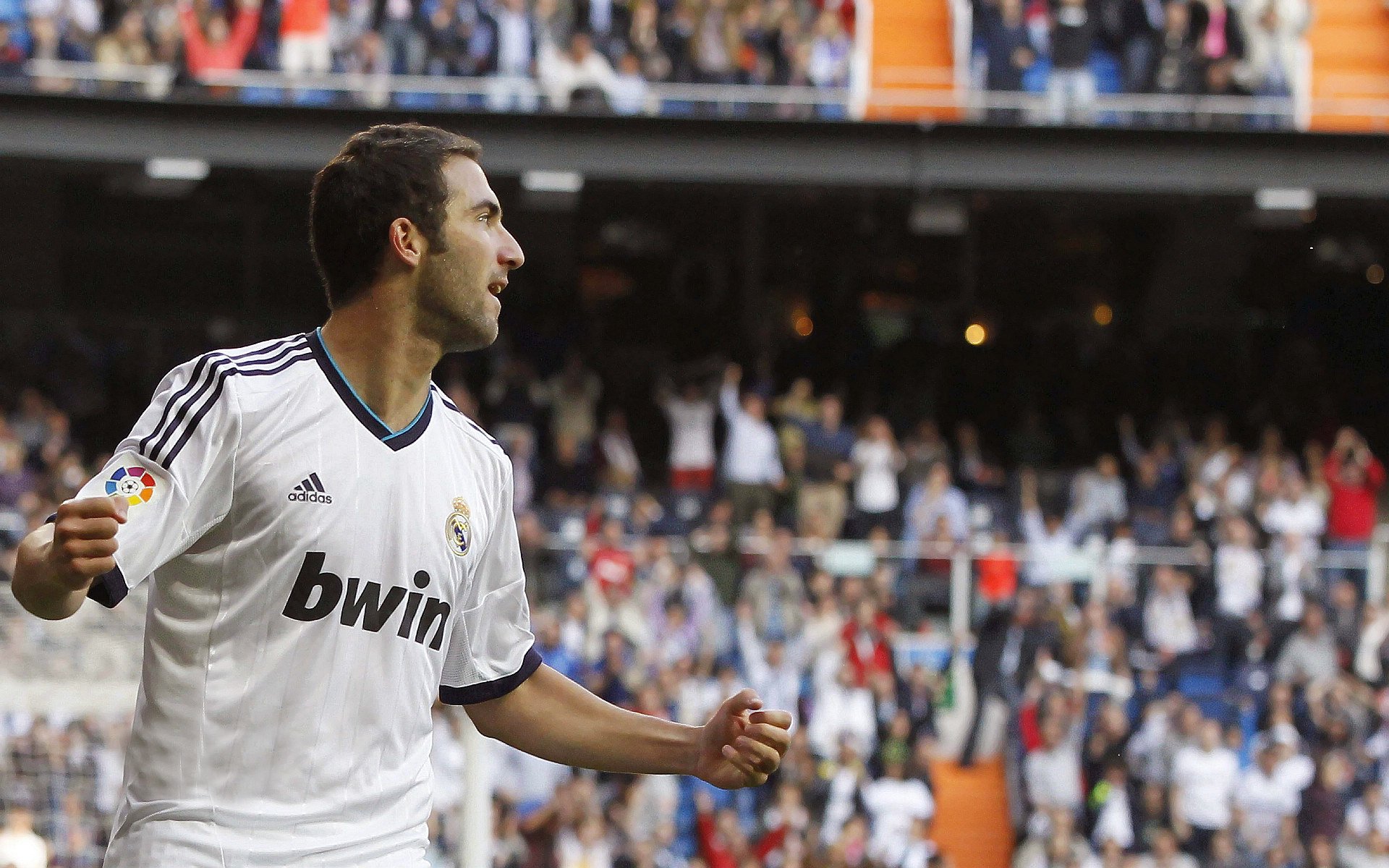 巴尔韦德,当防线成为琴键,他用速度弹奏出F1年度争冠的终章